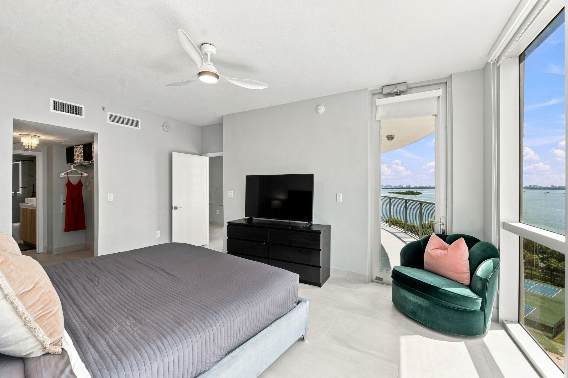 1750 N Bayshore Drive, Unit 1202, Miami, FL 33132 Photo
