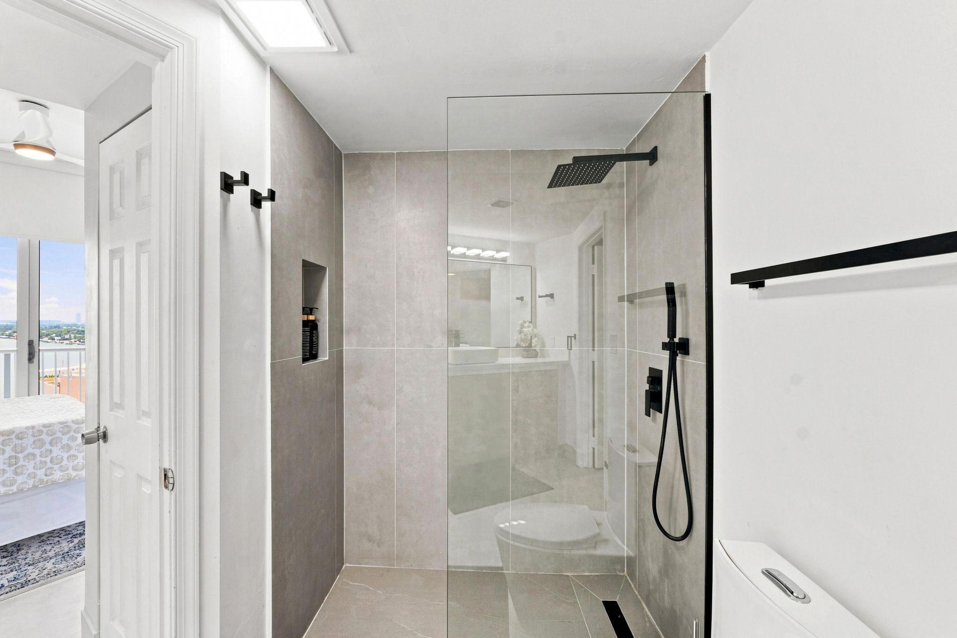 1750 N Bayshore Drive, Unit 1202, Miami, FL 33132 Photo