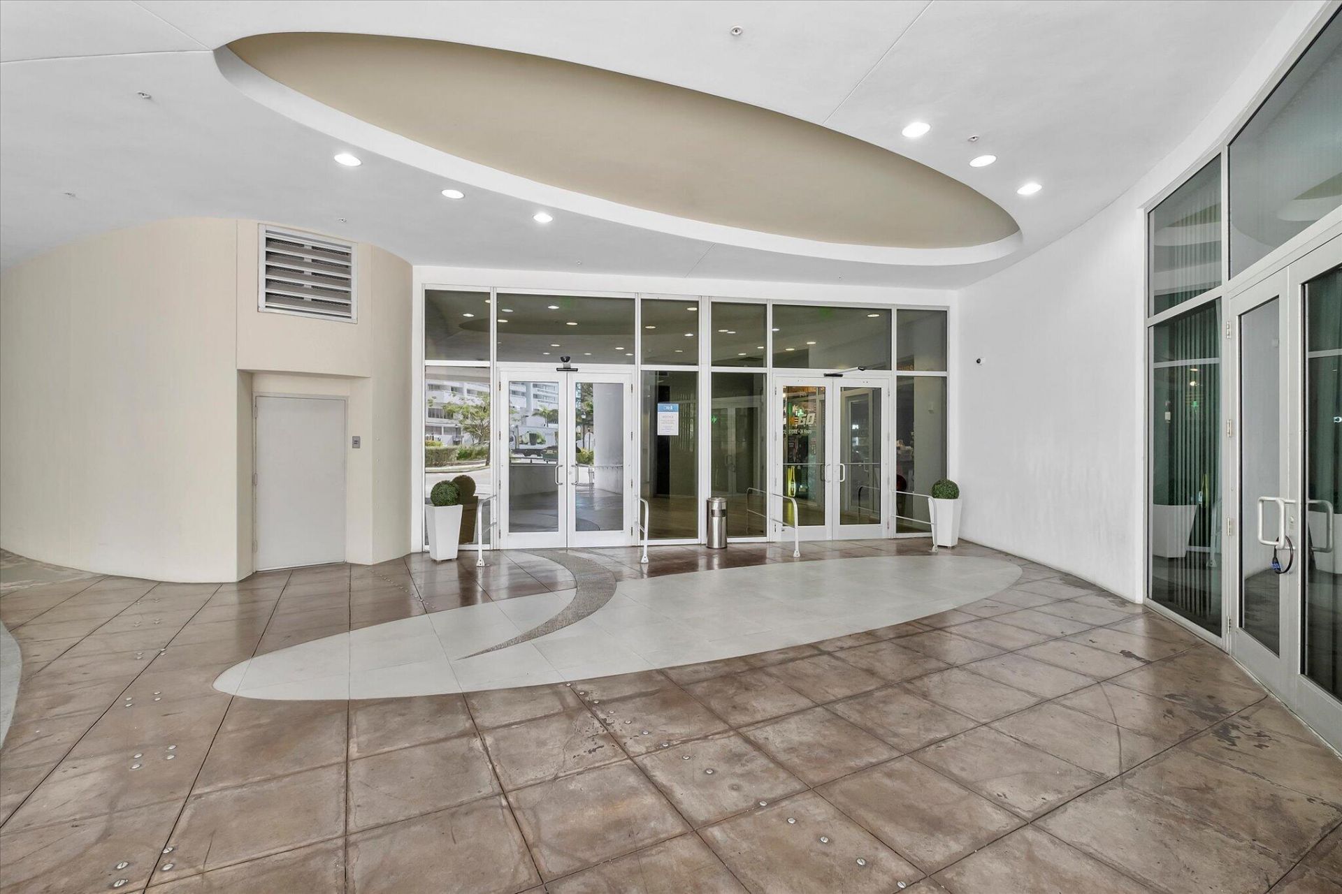 1750 N Bayshore Drive, Unit 1202, Miami, FL 33132 Photo