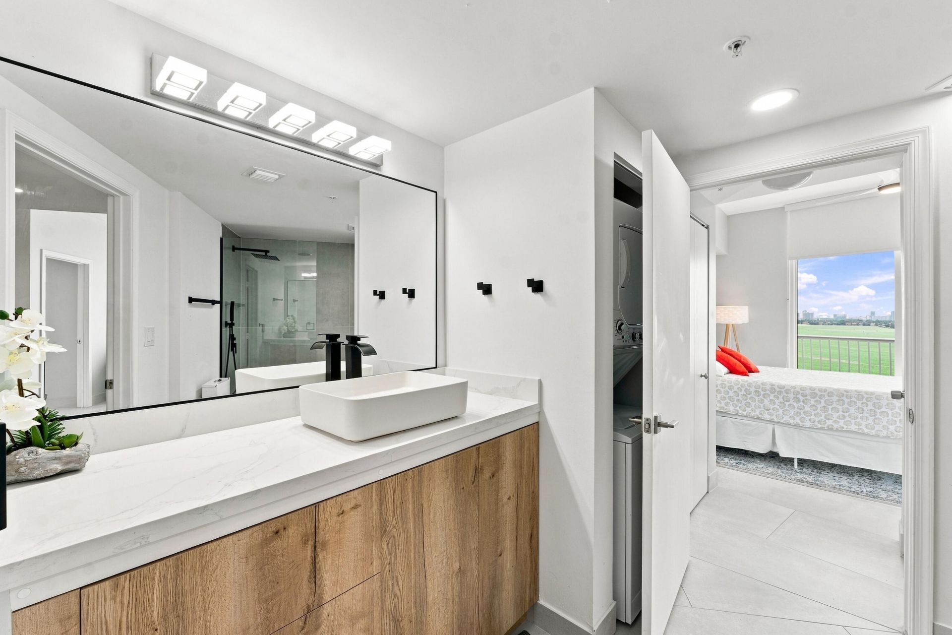 1750 N Bayshore Drive, Unit 1202, Miami, FL 33132 Photo