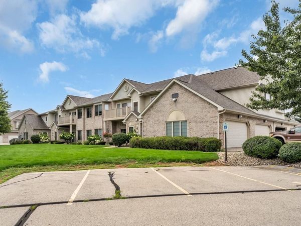 6631 Spring Hill DRIVE, Unit 67, Mount Pleasant, WI 53406