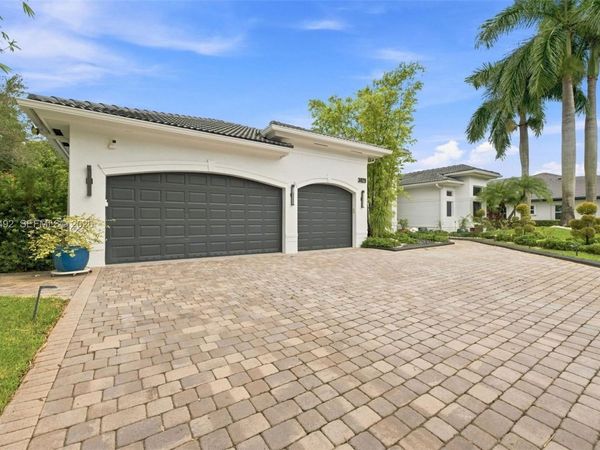 3829 Gulfstream Way, Davie, FL 33328