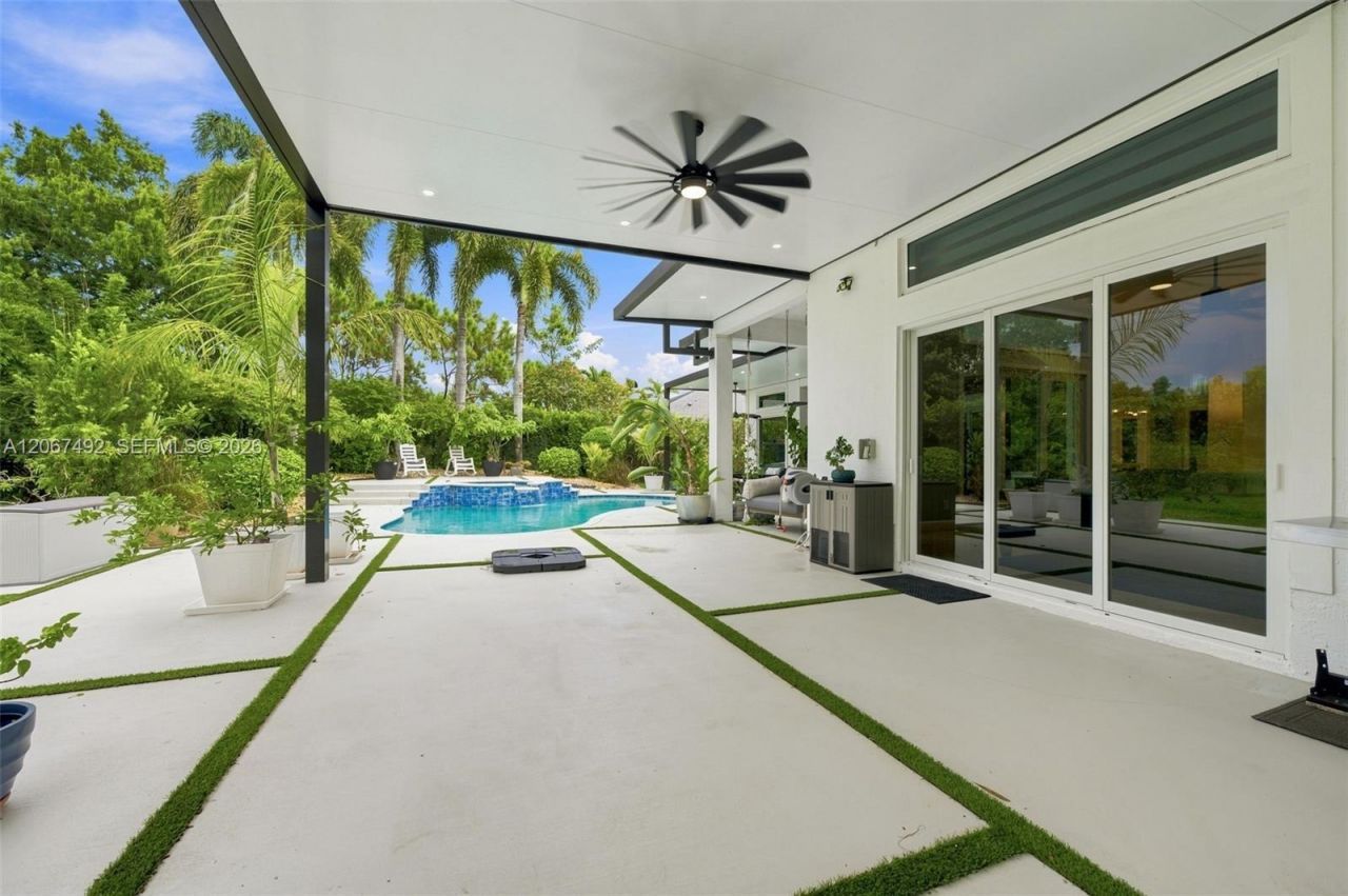 3829 Gulfstream Way, Davie, FL 33328 Photo