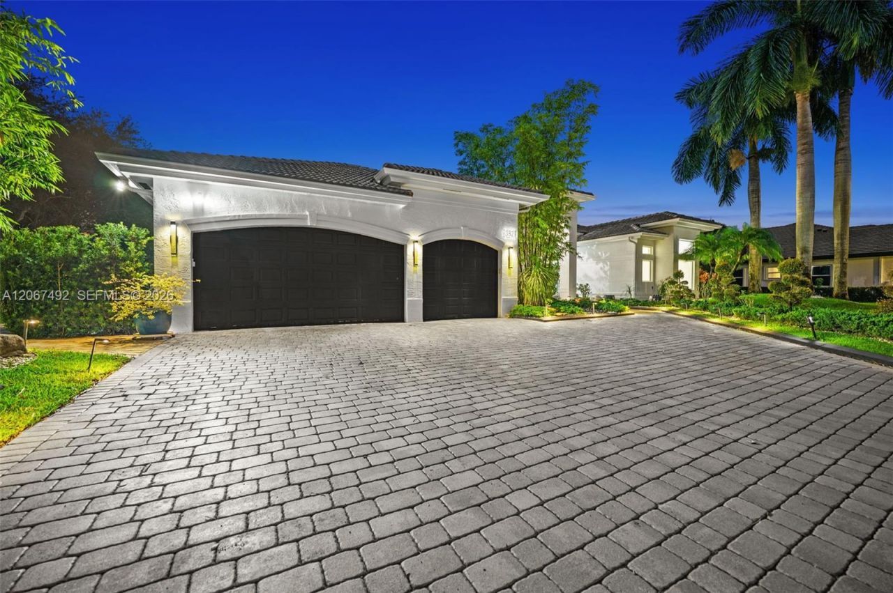 3829 Gulfstream Way, Davie, FL 33328 Photo