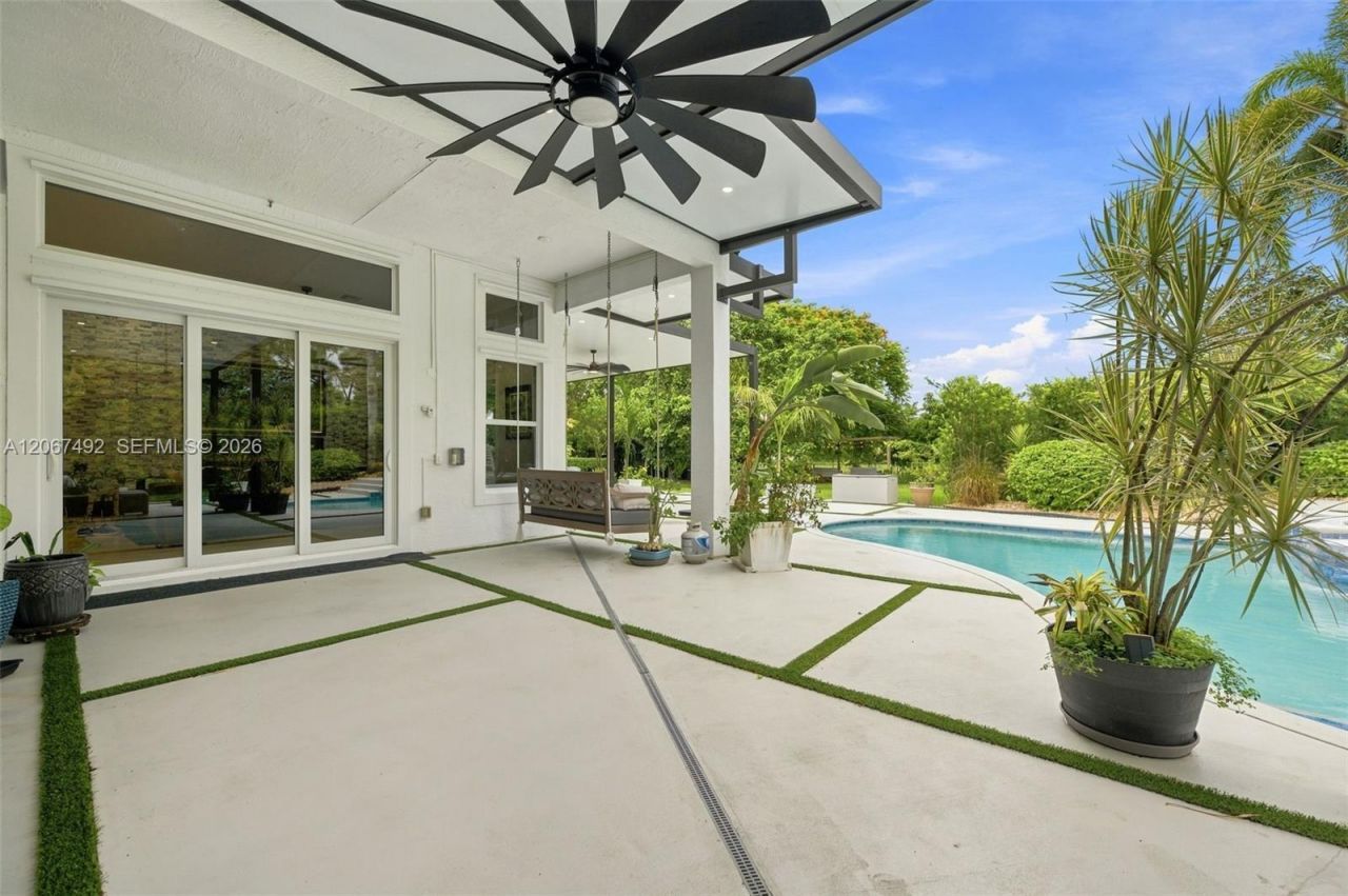 3829 Gulfstream Way, Davie, FL 33328 Photo