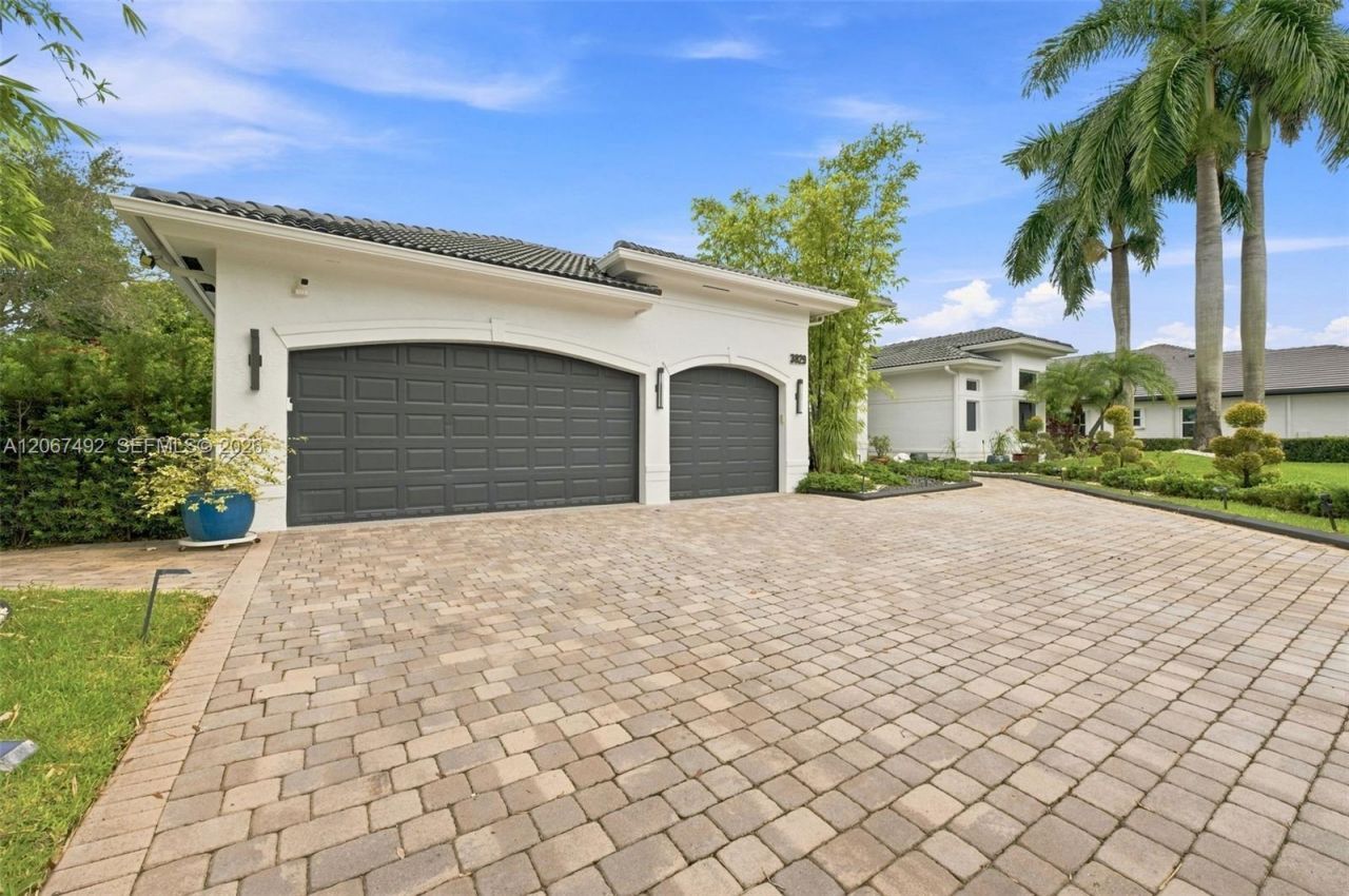 3829 Gulfstream Way, Davie, FL 33328 Photo