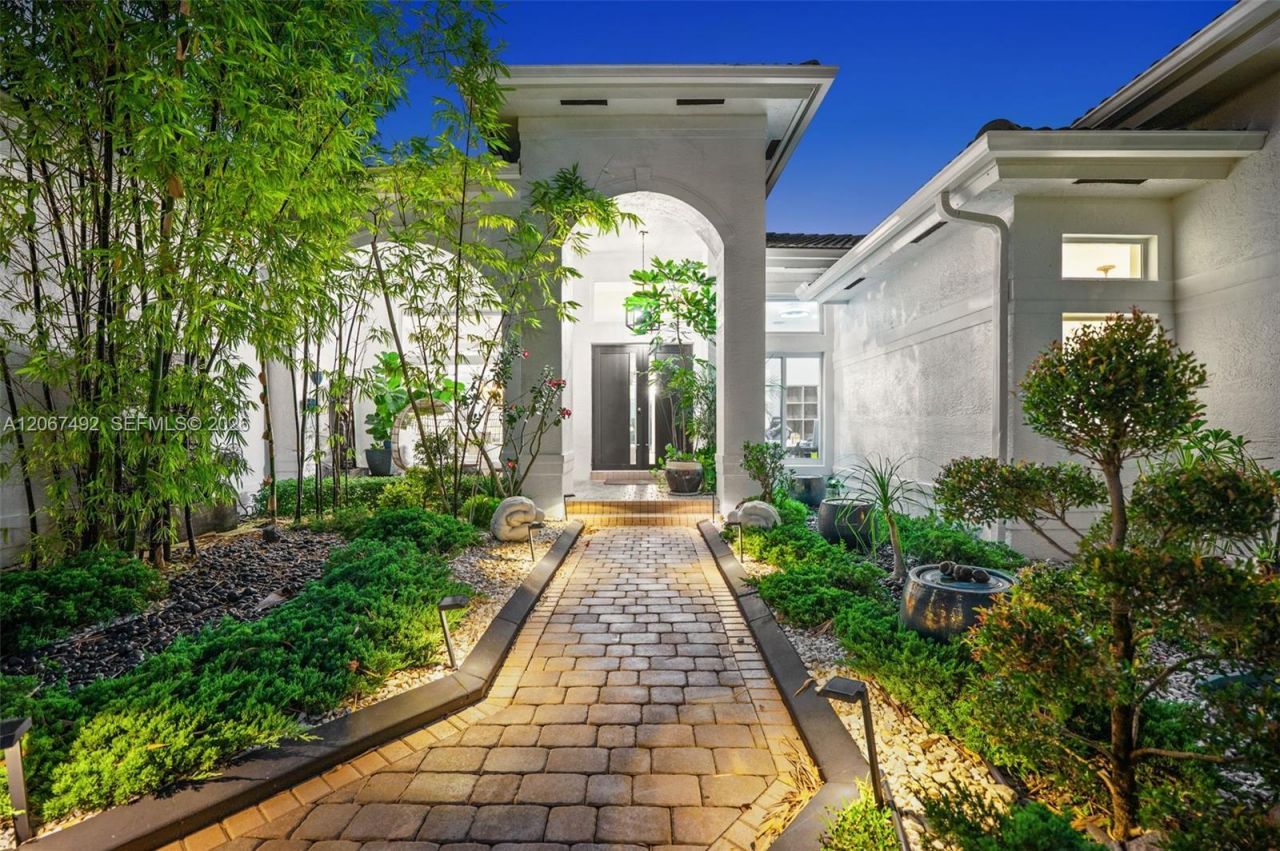 3829 Gulfstream Way, Davie, FL 33328 Photo