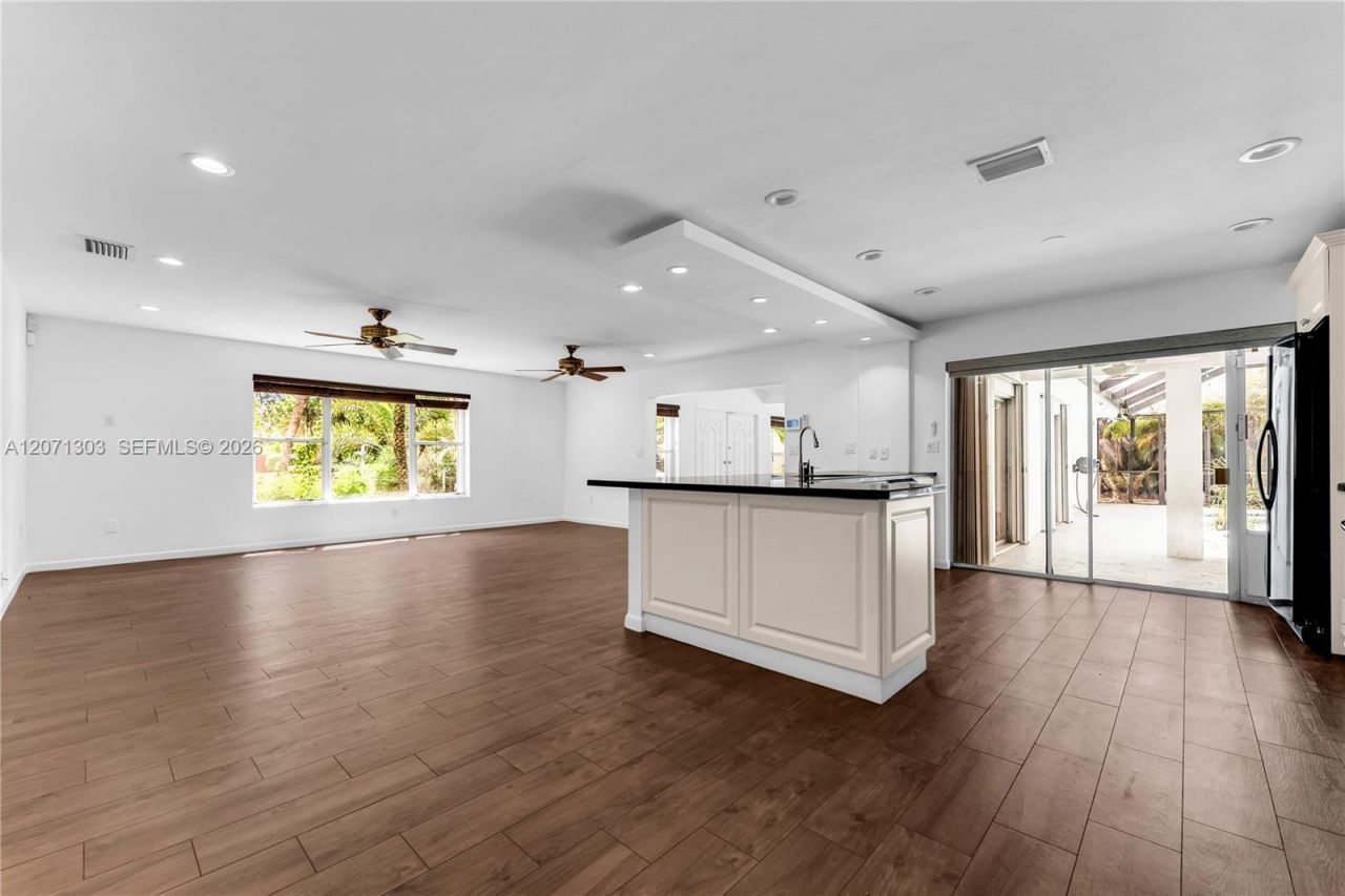 11890 SW 72nd Pl , Pinecrest, FL 33156 Photo