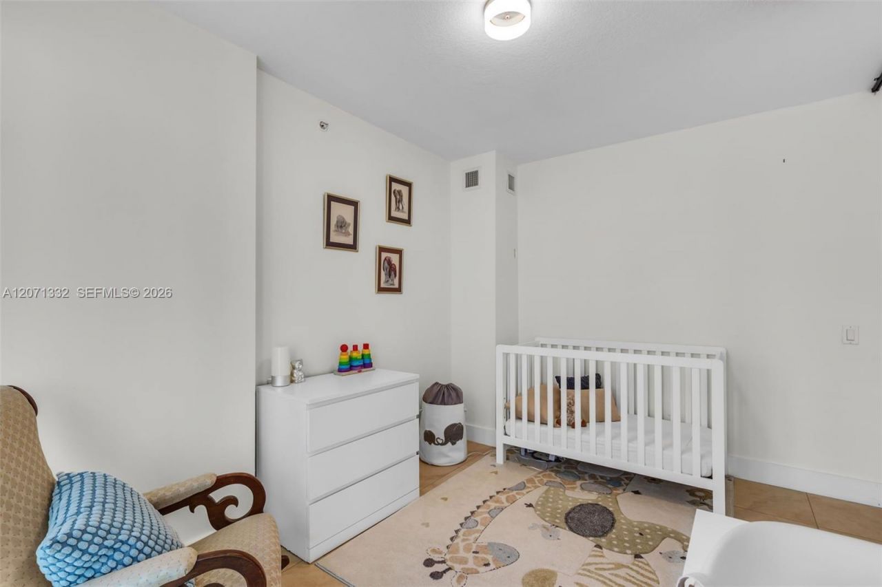 41 SE 5th St, Unit 908, Miami, FL 33131 Photo