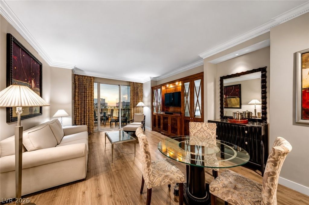 135 E Harmon Avenue, Unit 1020, Las Vegas, NV 89109 Main Photo