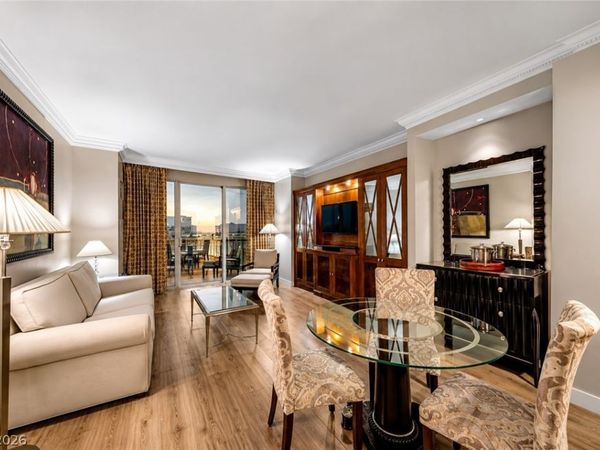 135 E Harmon Avenue, Unit 1020, Las Vegas, NV 89109
