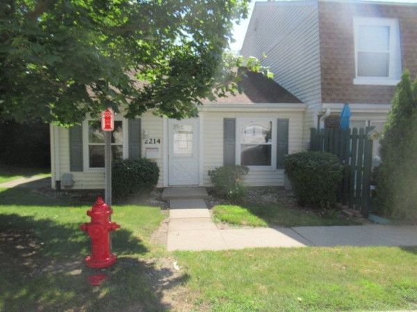 2214 Brittany Court , Unit 2214, Schaumburg, IL 60194