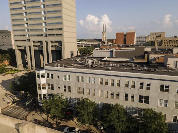 113 W Wayne Street, Unit 404, Fort Wayne, IN 46802