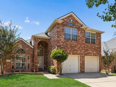 5376 Lake Chelen Drive, Fort Worth, TX 76137