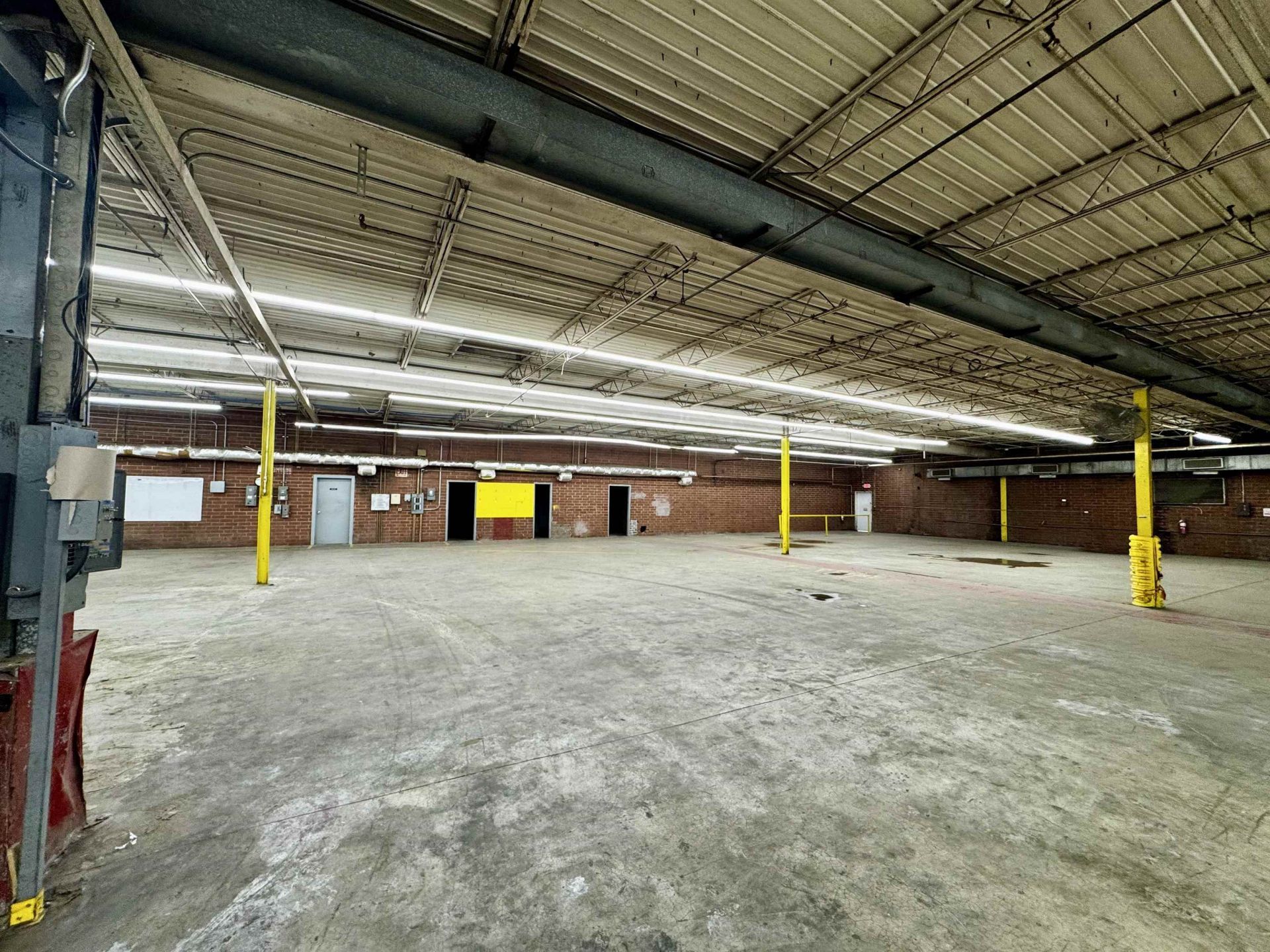 253 Hampton Ave. Photo 4