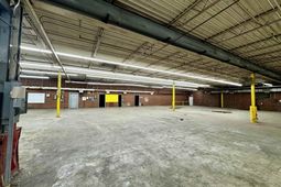 253 Hampton Ave. photo 4