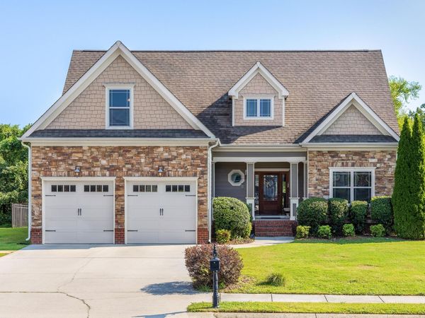 8859 Seven Lakes Drive, Ooltewah, TN 37363