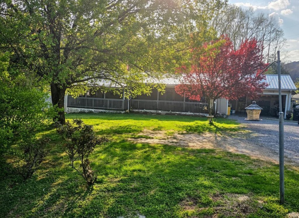 1592 Old Stage Road, Spring City, TN 37381 Main Photo