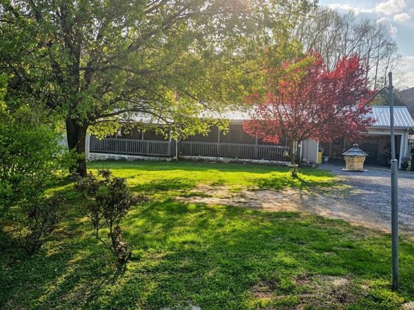1592 Old Stage Road, Spring City, TN 37381
