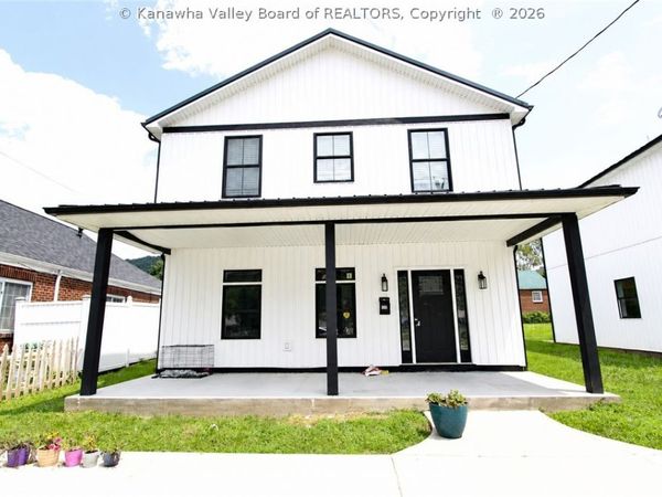 6508 MacCorkle SE Avenue, Charleston, WV 25304