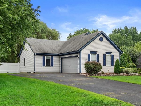 160 Cramer AVENUE, Dousman, WI 53118