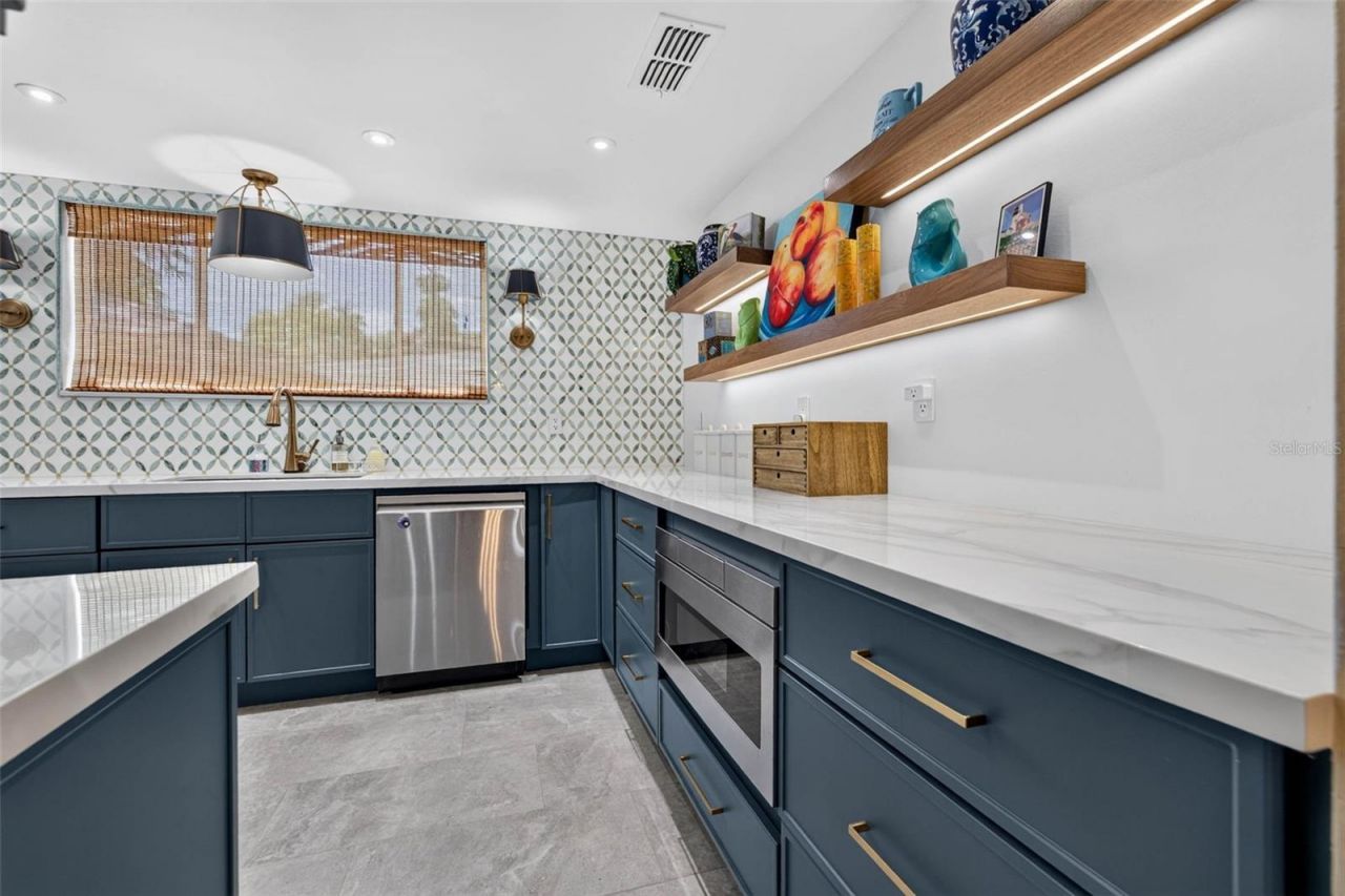 736 30th Avenue N, Saint Petersburg, FL 33704 Photo
