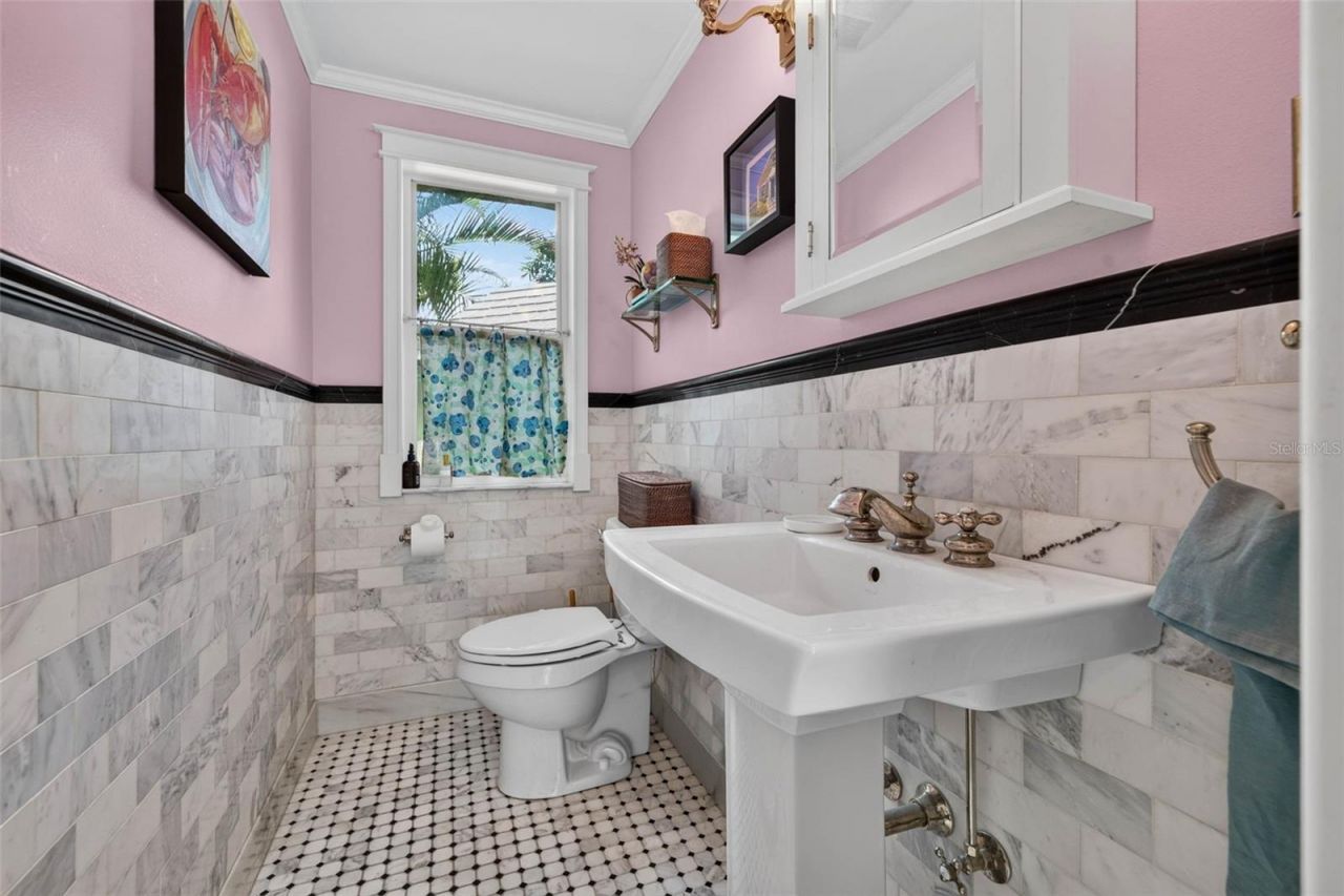 736 30th Avenue N, Saint Petersburg, FL 33704 Photo