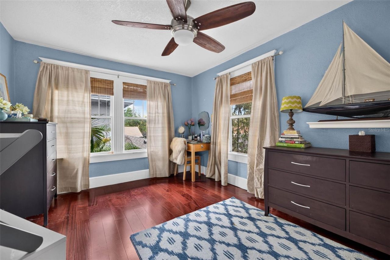 736 30th Avenue N, Saint Petersburg, FL 33704 Photo