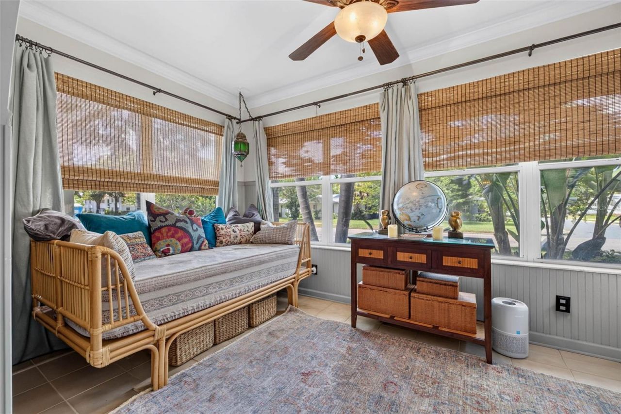 736 30th Avenue N, Saint Petersburg, FL 33704 Photo