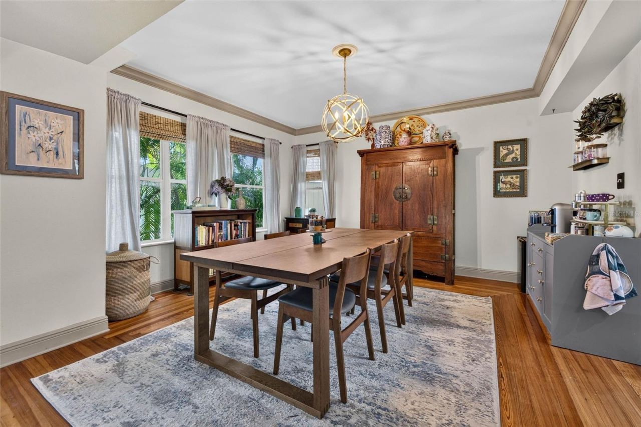 736 30th Avenue N, Saint Petersburg, FL 33704 Photo