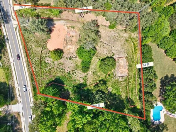 15975 Cogburn Road , Alpharetta, GA 30004
