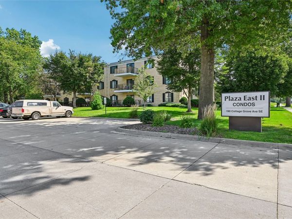 190 Cottage Grove Avenue SE, Unit 114, Cedar Rapids, IA 52403