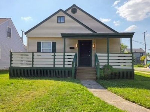 769 Chestershire Road , Columbus, OH 43204