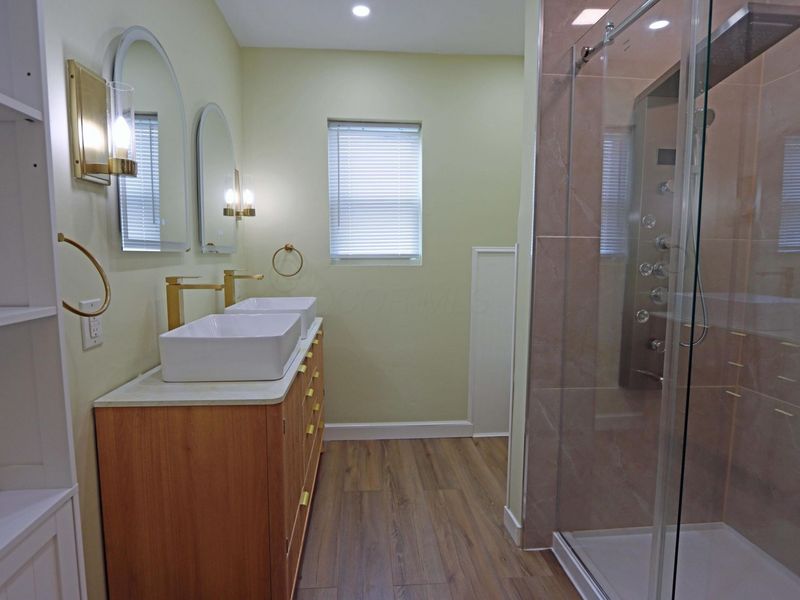 769 Chestershire Road , Columbus, OH 43204 Photo 9
