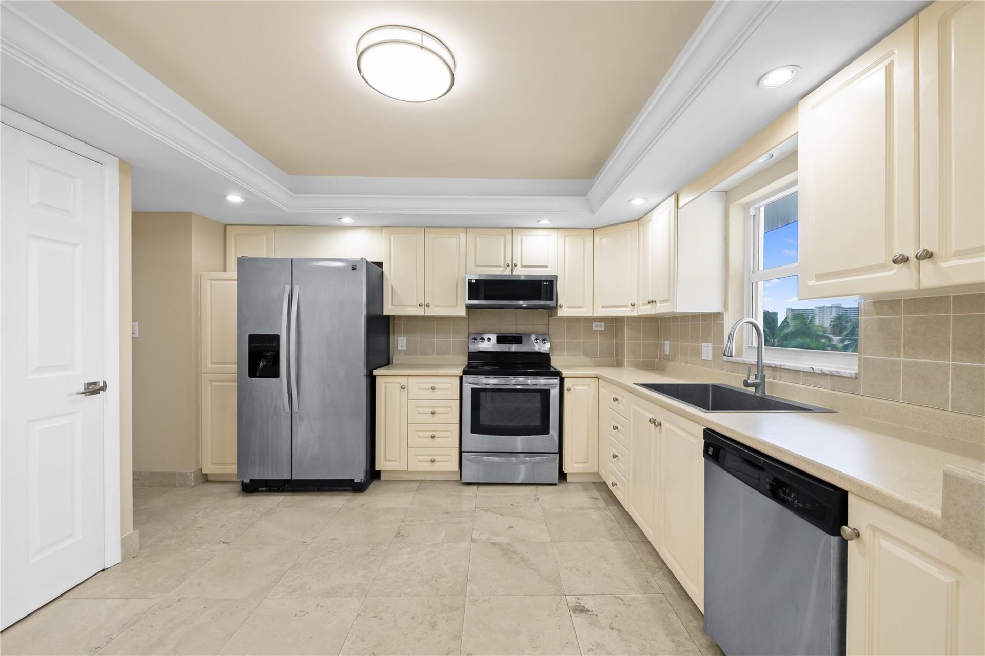 3900 Galt Ocean Drive, Unit 309, Fort Lauderdale, FL 33308 Photo