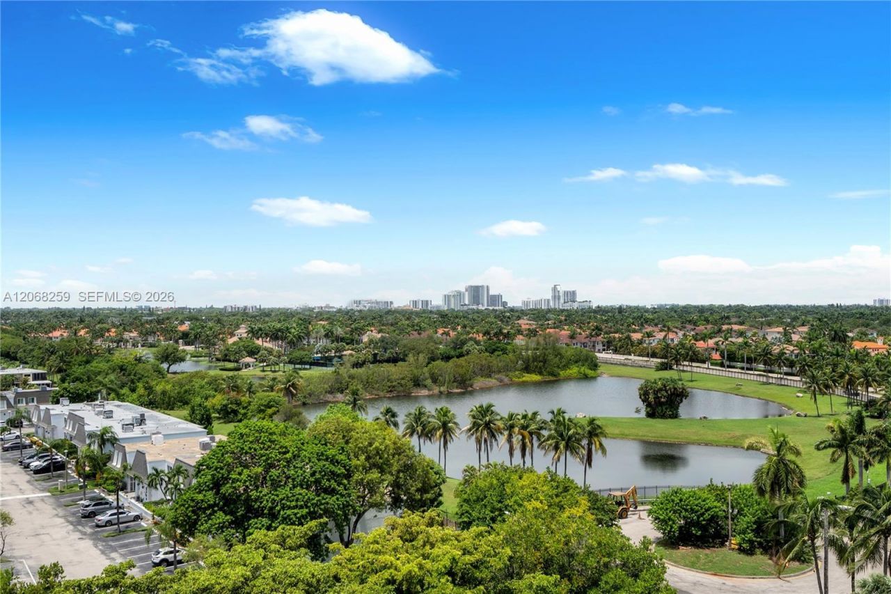 1000 Parkview Dr , Unit 1007, Hallandale Beach, FL 33009 Photo