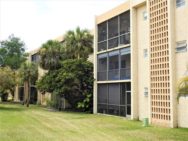 8401 SW 107th Ave, Unit 211E, Miami, FL 33173