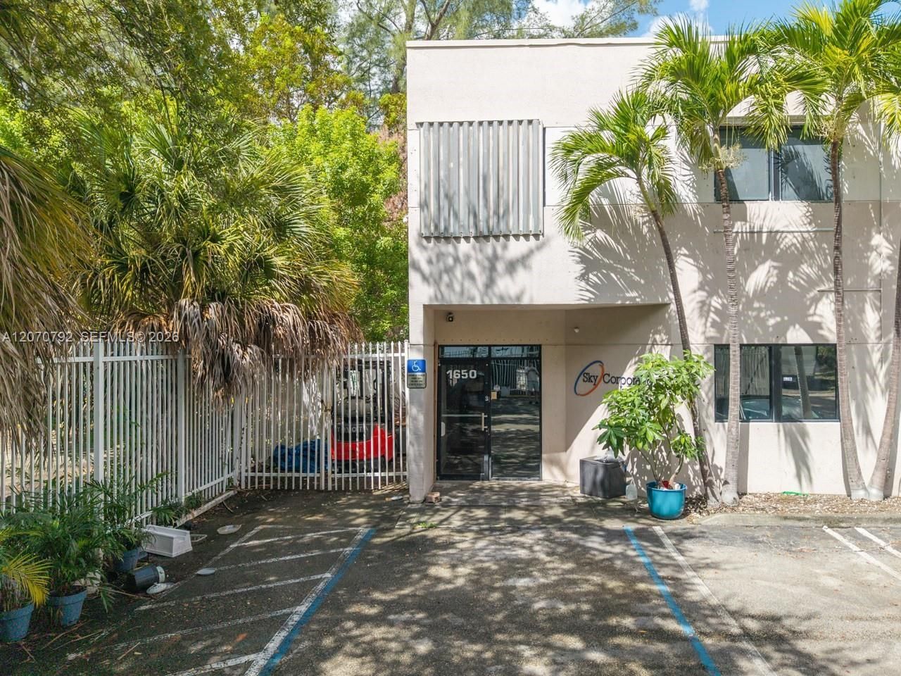 1650 NW 95th Ave, Doral, FL 33172 Photo