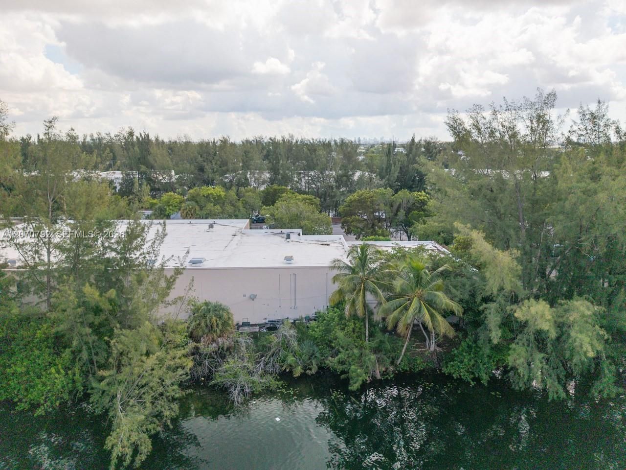 1650 NW 95th Ave, Doral, FL 33172 Photo