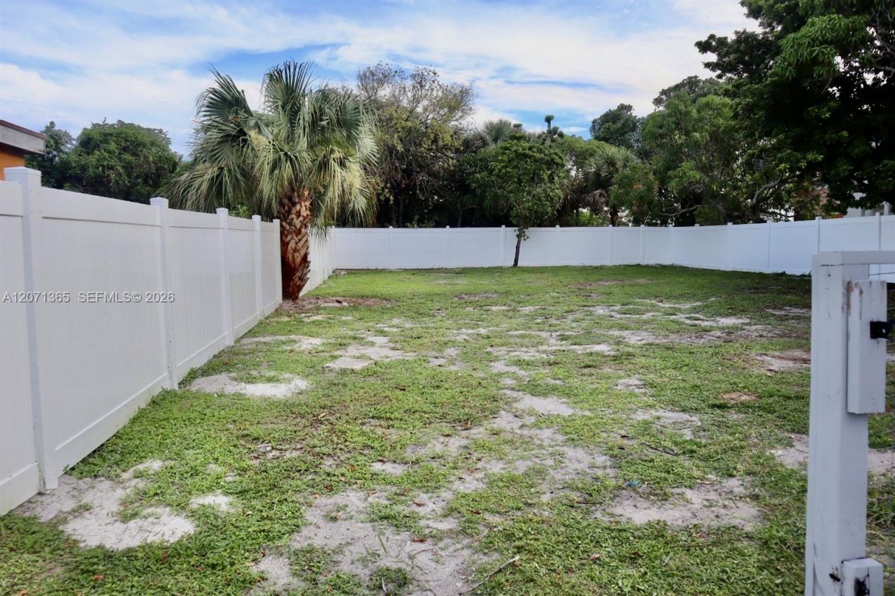 1112 11th St , West Palm Beach, FL 33401 Photo