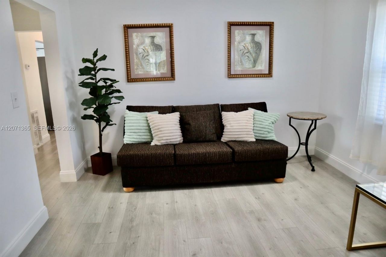 1112 11th St , West Palm Beach, FL 33401 Photo