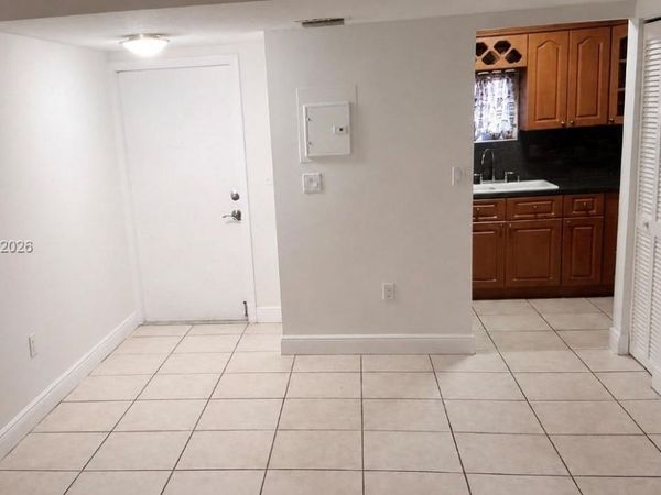 5611 W 25th Ct , Unit 14-A, Hialeah, FL 33016