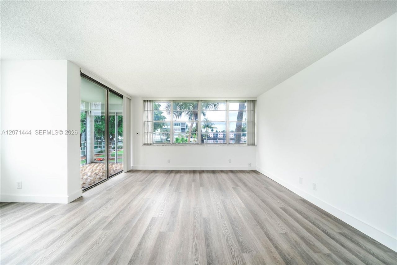 2781 Taft St, Unit 204, Hollywood, FL 33020 Photo