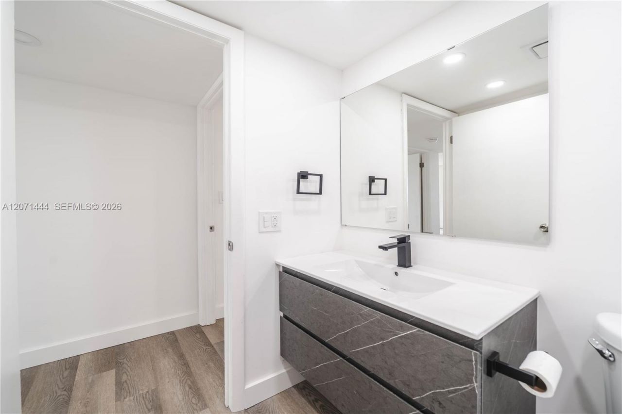 2781 Taft St, Unit 204, Hollywood, FL 33020 Photo