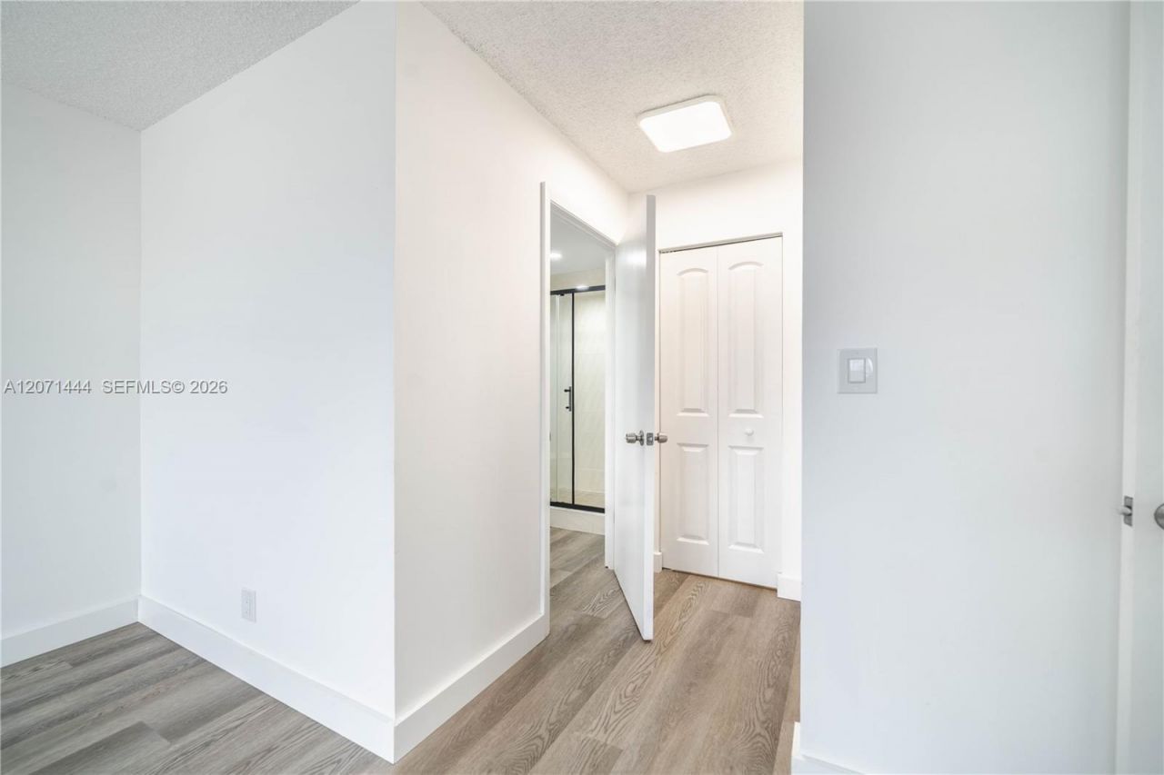 2781 Taft St, Unit 204, Hollywood, FL 33020 Photo
