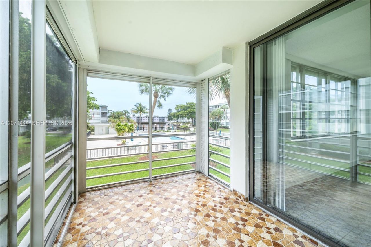 2781 Taft St, Unit 204, Hollywood, FL 33020 Photo
