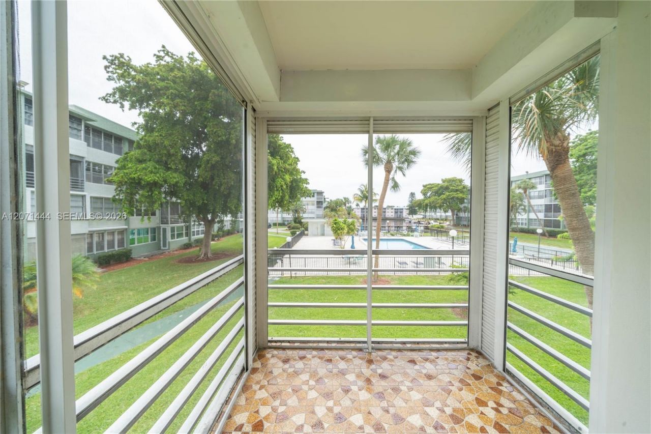 2781 Taft St, Unit 204, Hollywood, FL 33020 Photo