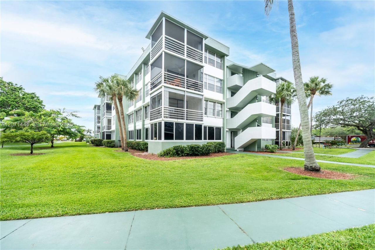 2781 Taft St, Unit 204, Hollywood, FL 33020 Photo