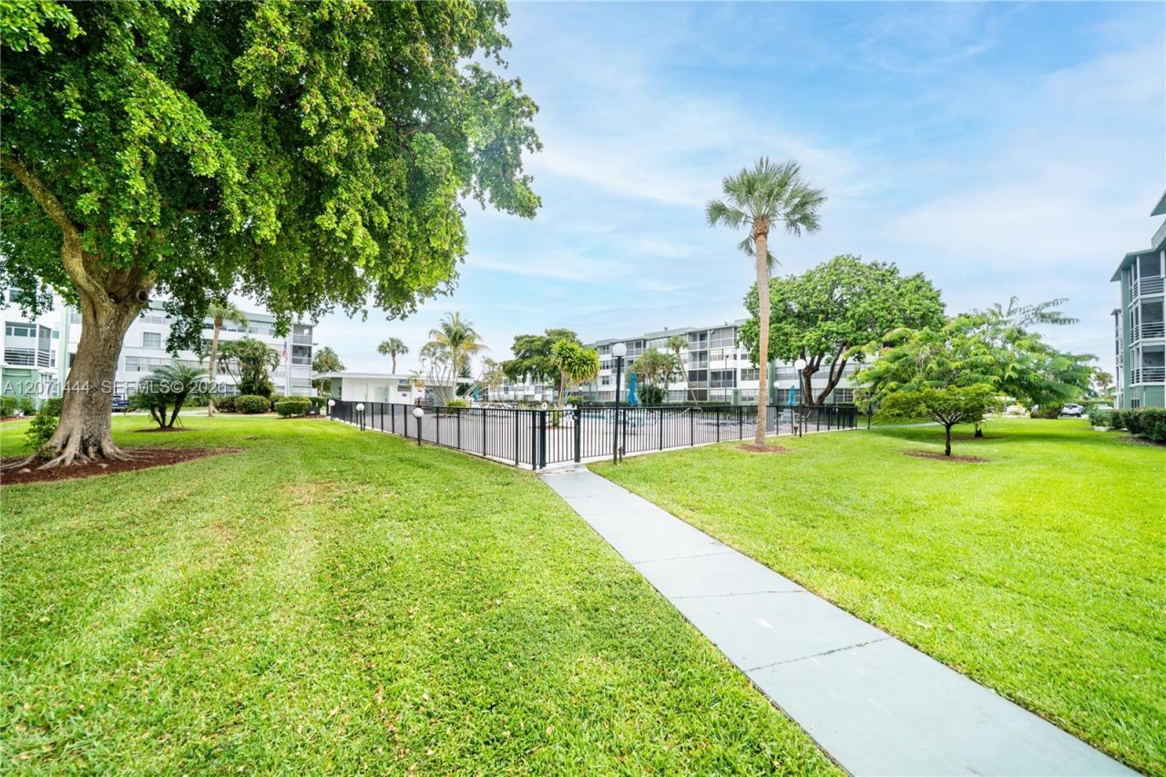 2781 Taft St, Unit 204, Hollywood, FL 33020 Photo
