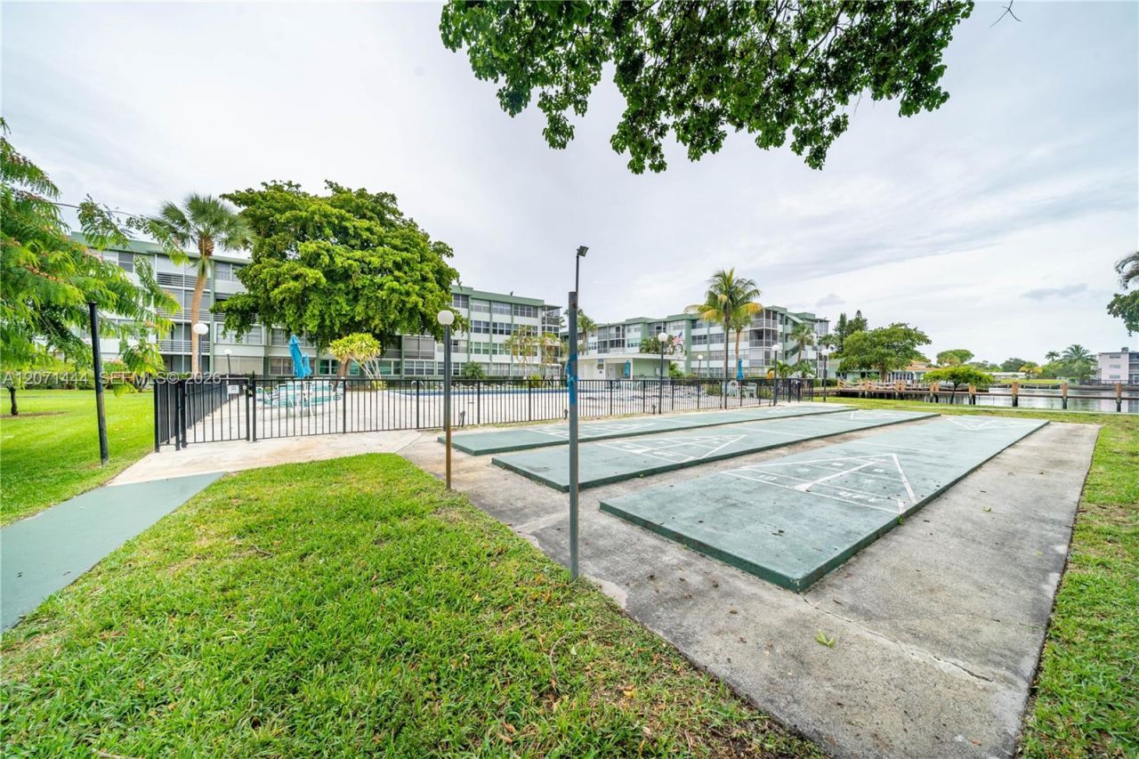 2781 Taft St, Unit 204, Hollywood, FL 33020 Photo